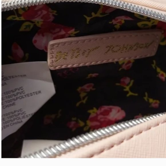 NWT Betsey Johnson PINK HEARTS CROSSBODY - Picture 6 of 8